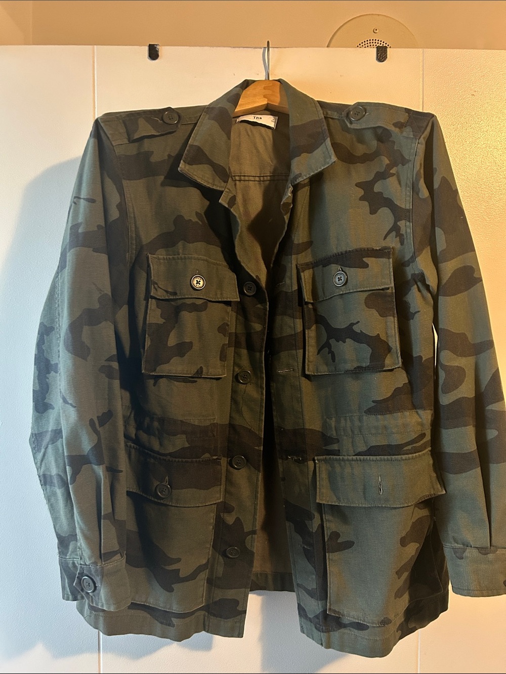 NWOT TNA CAMO JACKET!